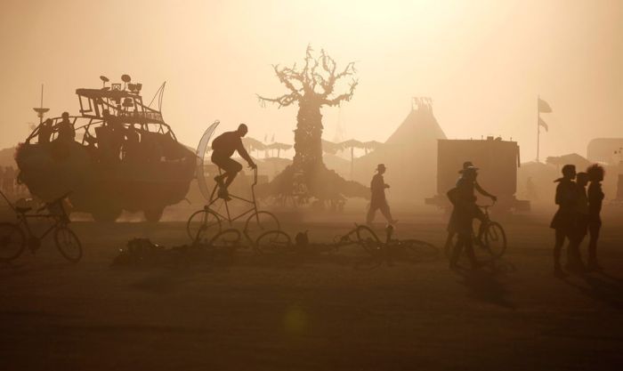 BurningManFestivali2012_64de8f3a31.jpg