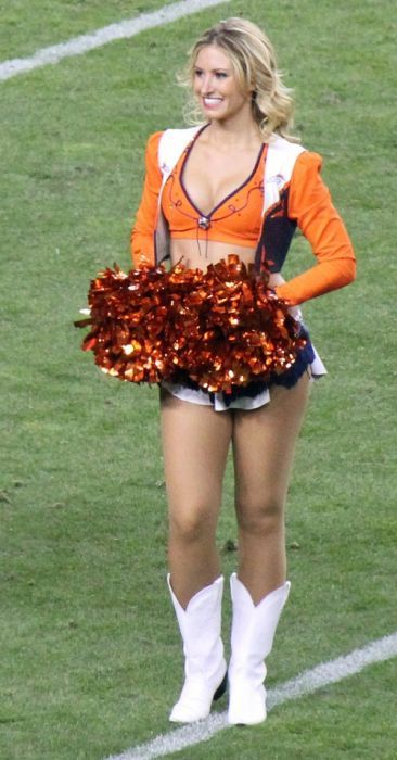 DenverBroncosamigokizlari_50c3c25718.jpg