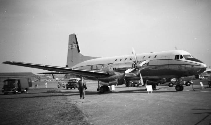 http://i1206.photobucket.com/albums/bb447/stirlingeffort/Farnborough%201960/Avro748.jpg