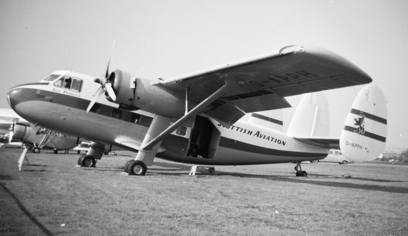 http://i1206.photobucket.com/albums/bb447/stirlingeffort/Farnborough%201960/TwinPioneer.jpg