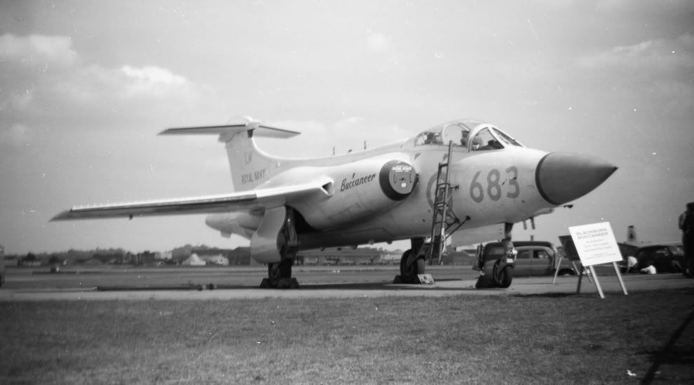 http://i1206.photobucket.com/albums/bb447/stirlingeffort/Farnborough%201961/Buccaneer2.jpg
