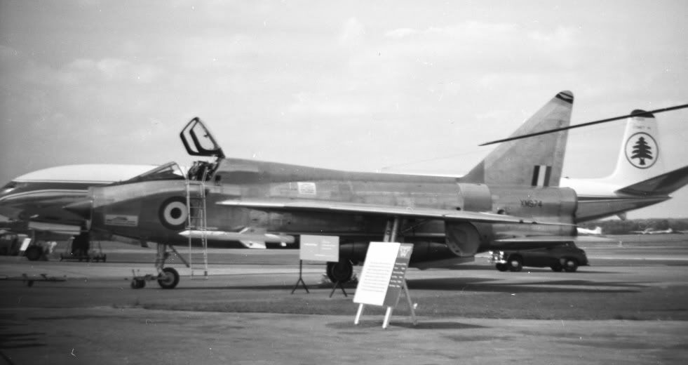 http://i1206.photobucket.com/albums/bb447/stirlingeffort/Farnborough%201961/Lightning2.jpg