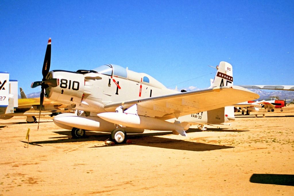 http://i1206.photobucket.com/albums/bb447/stirlingeffort/Skyraiders/Douglas%20AD-5Q%20Skyraider%20135018%20b_zpsaskkmmlp.jpg