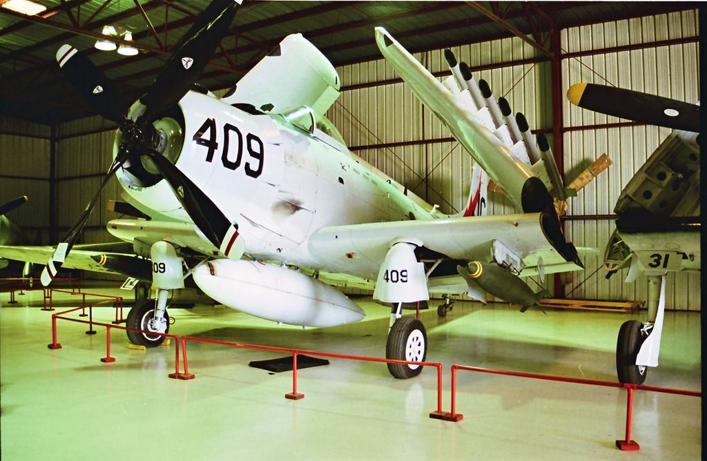 http://i1206.photobucket.com/albums/bb447/stirlingeffort/Skyraiders/Douglas%20Skyraider%201_zpsktucga6o.jpg