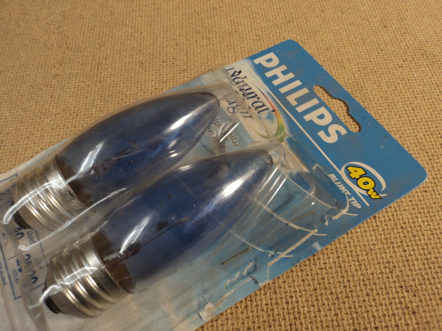 Philips 40w Natural Light Bulbs Candle Blue Tint/Silver Package Of 2