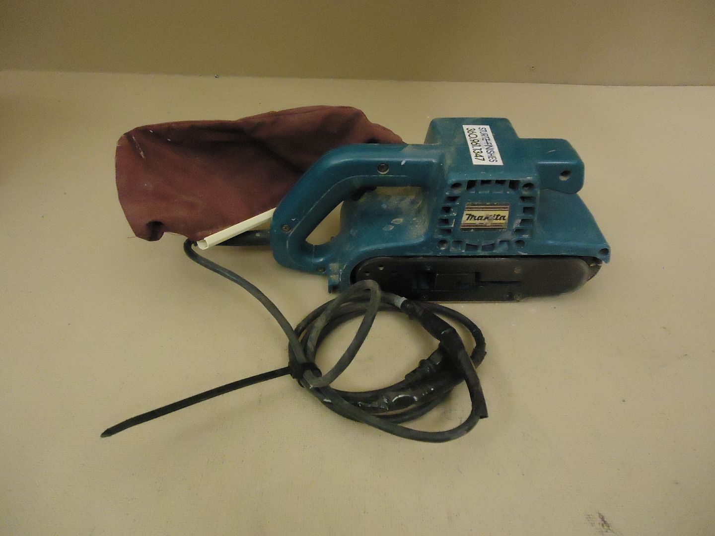 Makita 3in x 21in Belt Sander 6.7a 380m/Min. 9901 eBay