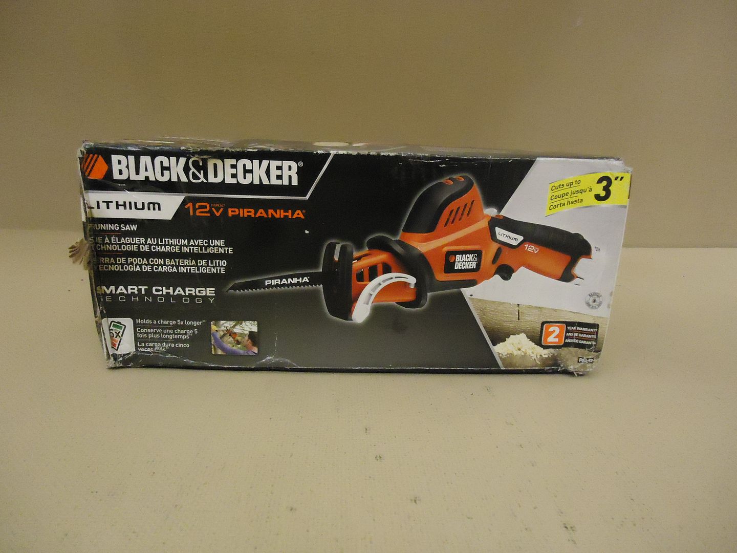 Black & Decker Cordless Pruning Saw LithiumIon 12V Piranha Outdoor