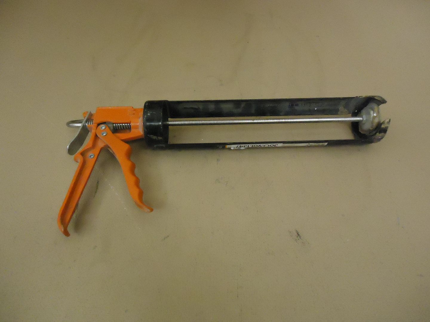 Workforce Caulking Gun Orange/Black Jumbo Quart Metal Ad 3056798