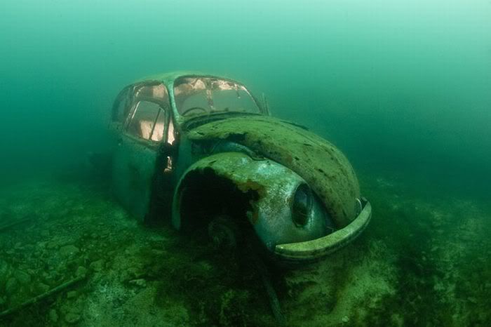 ship 05 - Ship Wrecks around the World (10 pics)