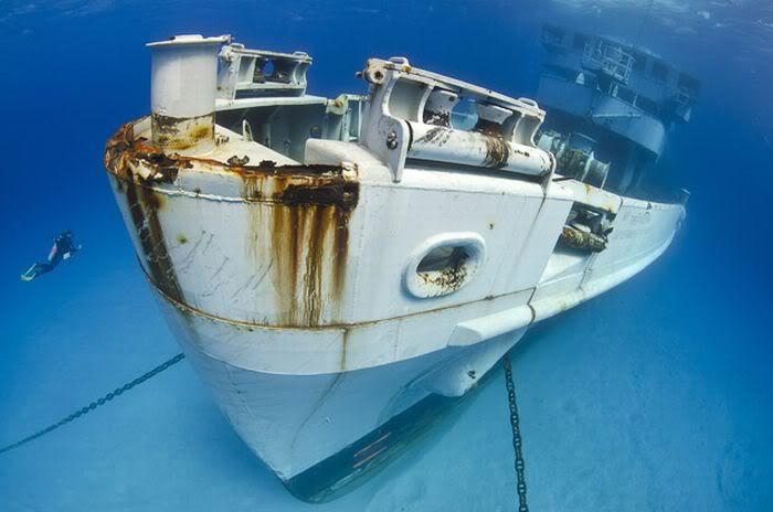 ship 08 - Ship Wrecks around the World (10 pics)