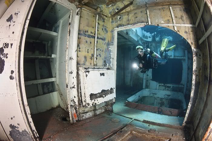 ship 09 - Ship Wrecks around the World (10 pics)