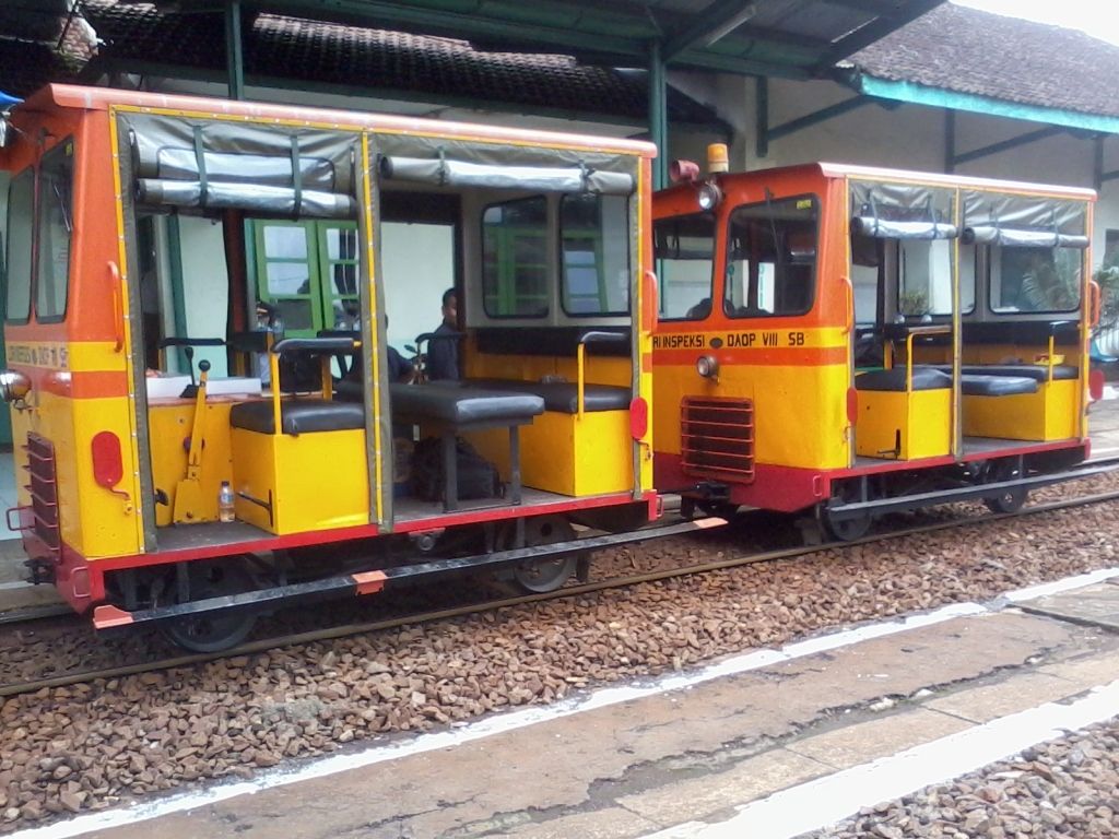 [Image: B7953218-orig.jpg]